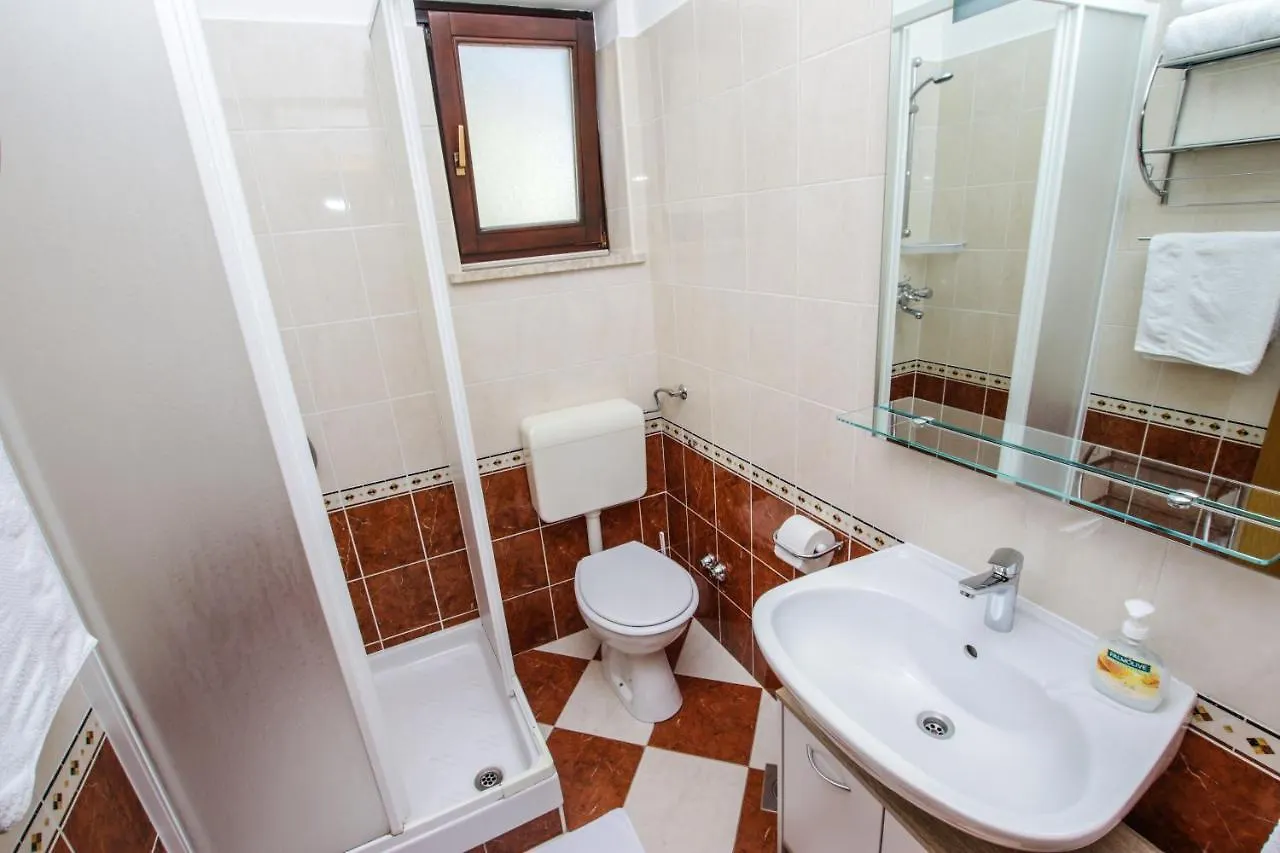 Apartments Cvitan 1. Floor Porec 0*,  Croatia