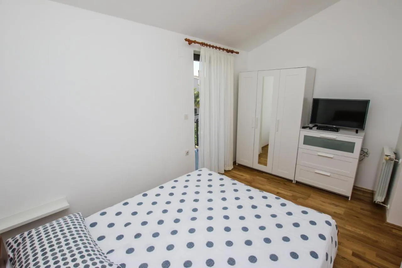 Apartments Cvitan 1. Floor Porec