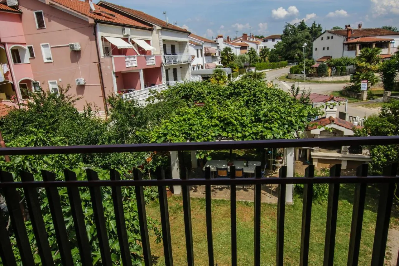 Apartments Cvitan 1. Floor Porec