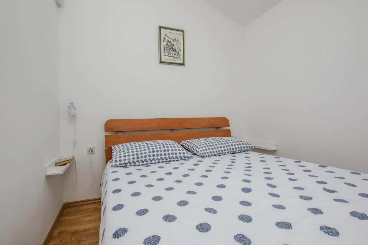Apartments Cvitan 1. Floor Porec 0*,
