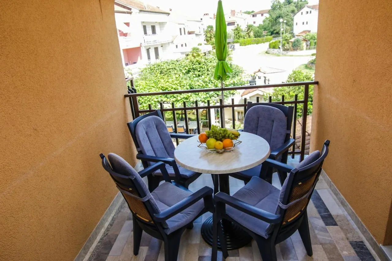 Apartments Cvitan 1. Floor Porec